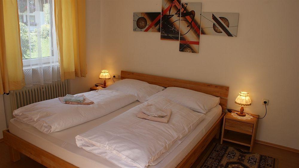 Schwab Apartment *